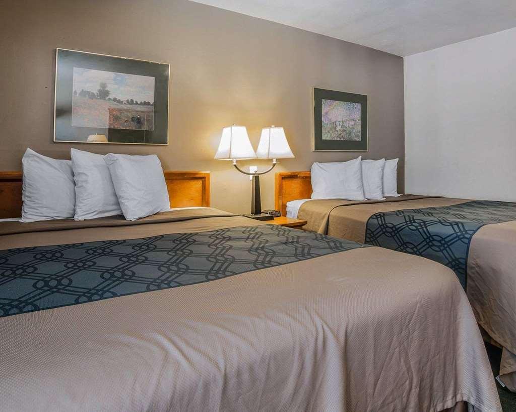 Econo Lodge Downtown Vernal Δωμάτιο φωτογραφία