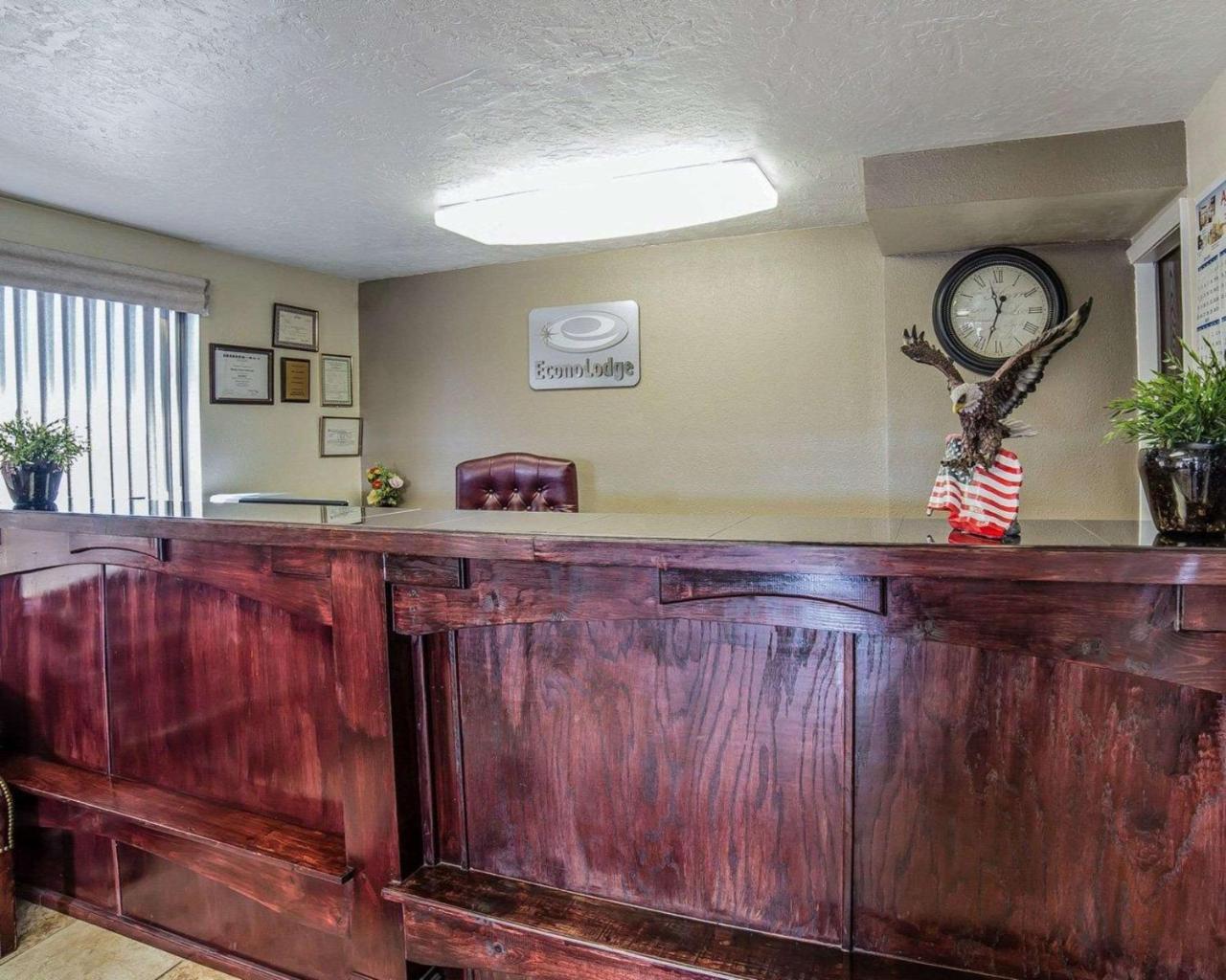 Econo Lodge Downtown Vernal Εξωτερικό φωτογραφία