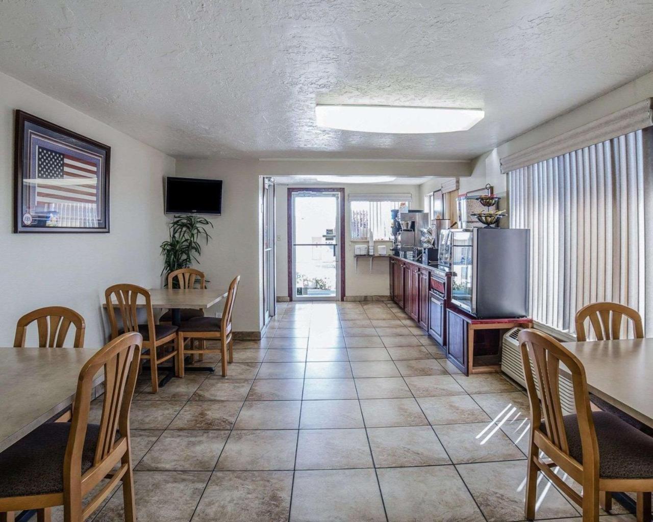 Econo Lodge Downtown Vernal Εξωτερικό φωτογραφία