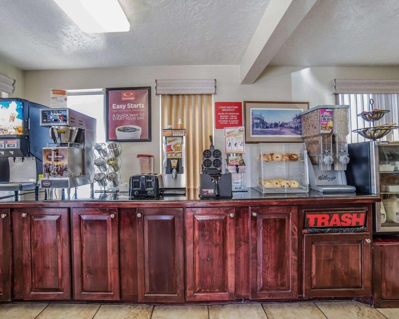 Econo Lodge Downtown Vernal Εξωτερικό φωτογραφία
