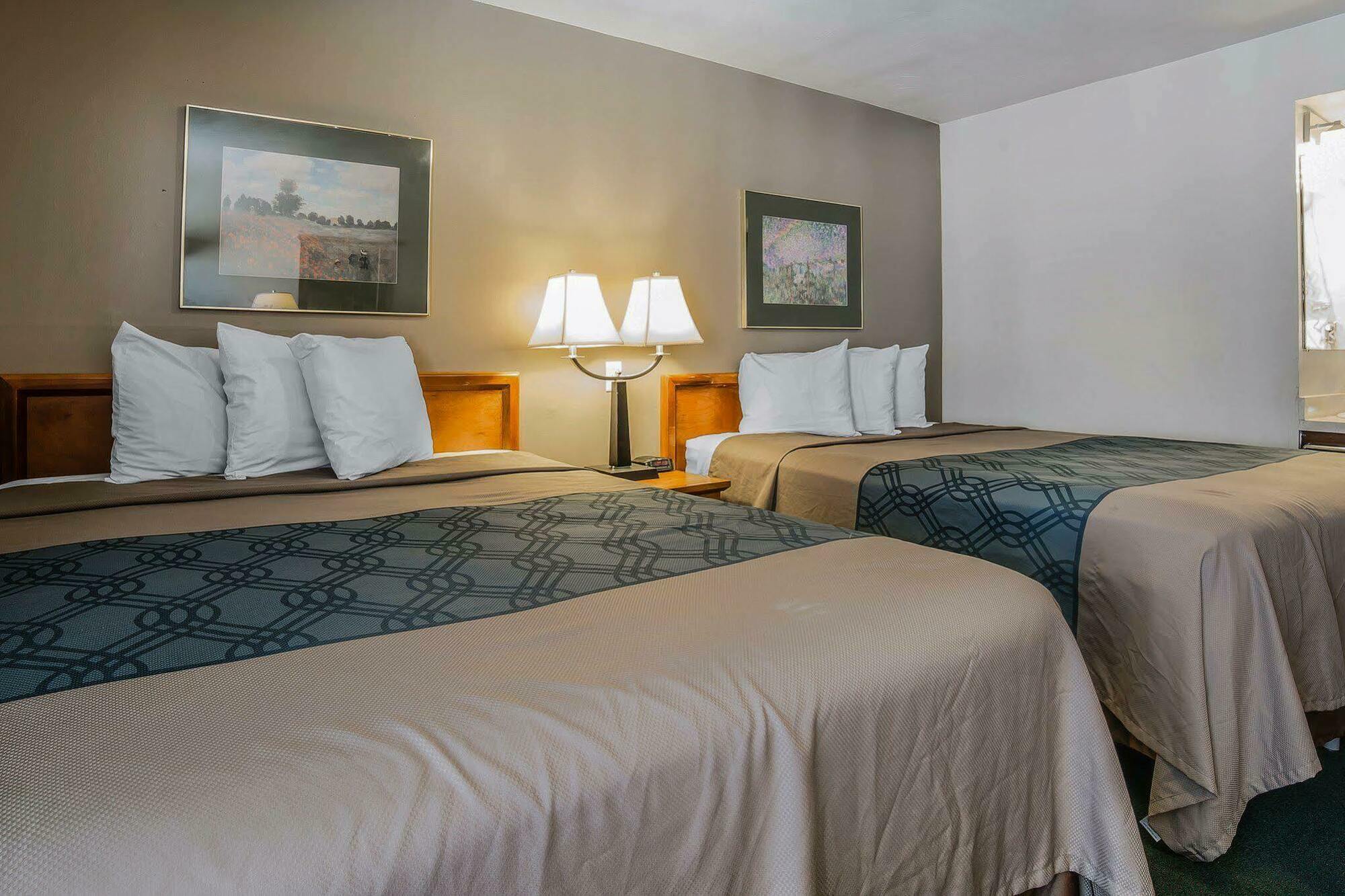 Econo Lodge Downtown Vernal Εξωτερικό φωτογραφία
