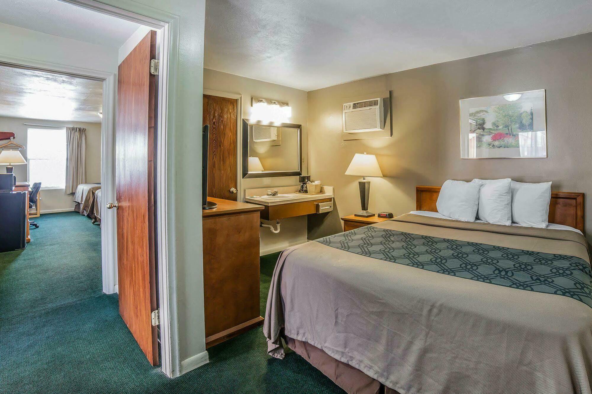 Econo Lodge Downtown Vernal Εξωτερικό φωτογραφία